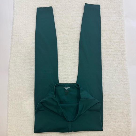 reformation leggings - Picture 7 of 8